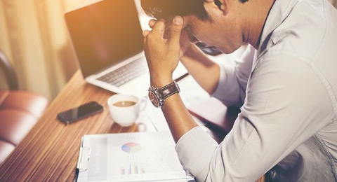 El 83% de los trabajadores españoles expatriados afirma padecer altos niveles de estrés